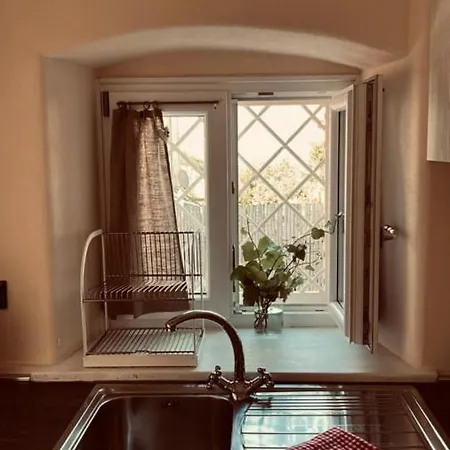 Casa Vacanze La Villetta Tra Cinque Terre E Versilia Ameglia Exterior photo